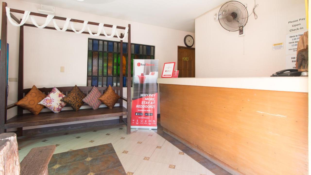 Reddoorz At Teofila Lodge Vigan Exterior foto